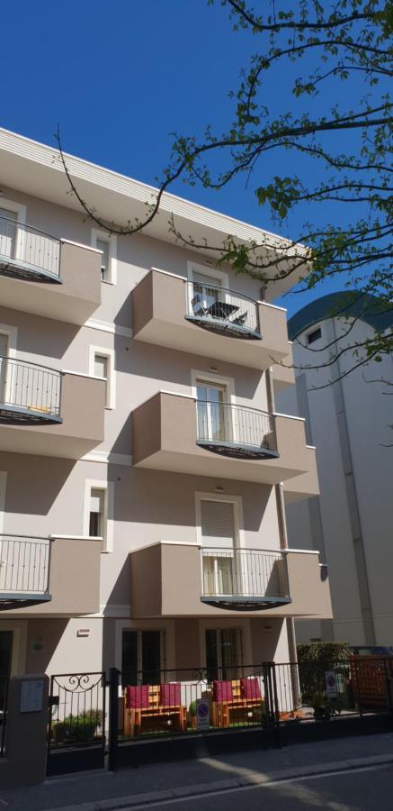 Residence L'Appartamento Rimini Exteriör bild